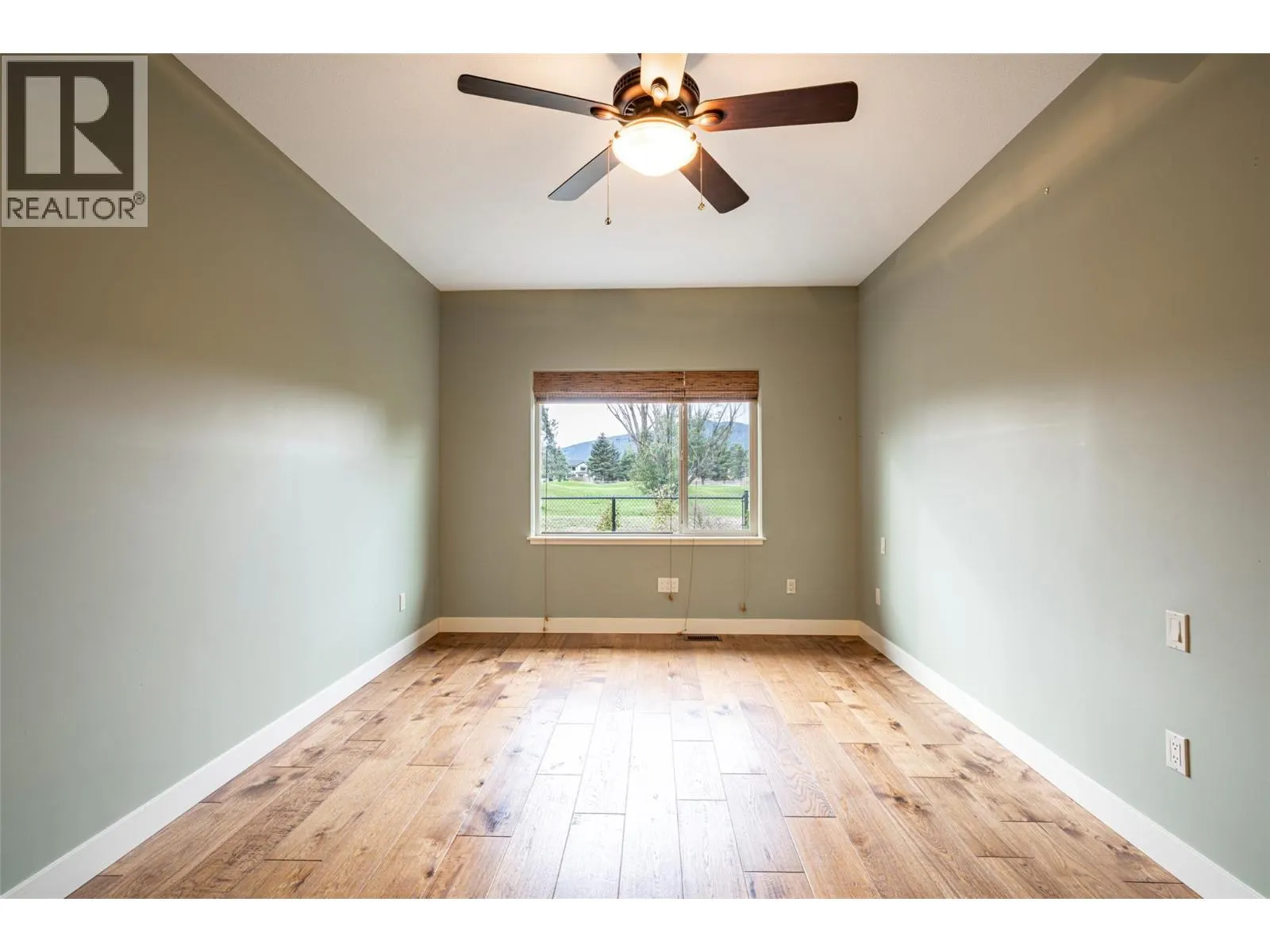 2444 York Avenue Unit# 32