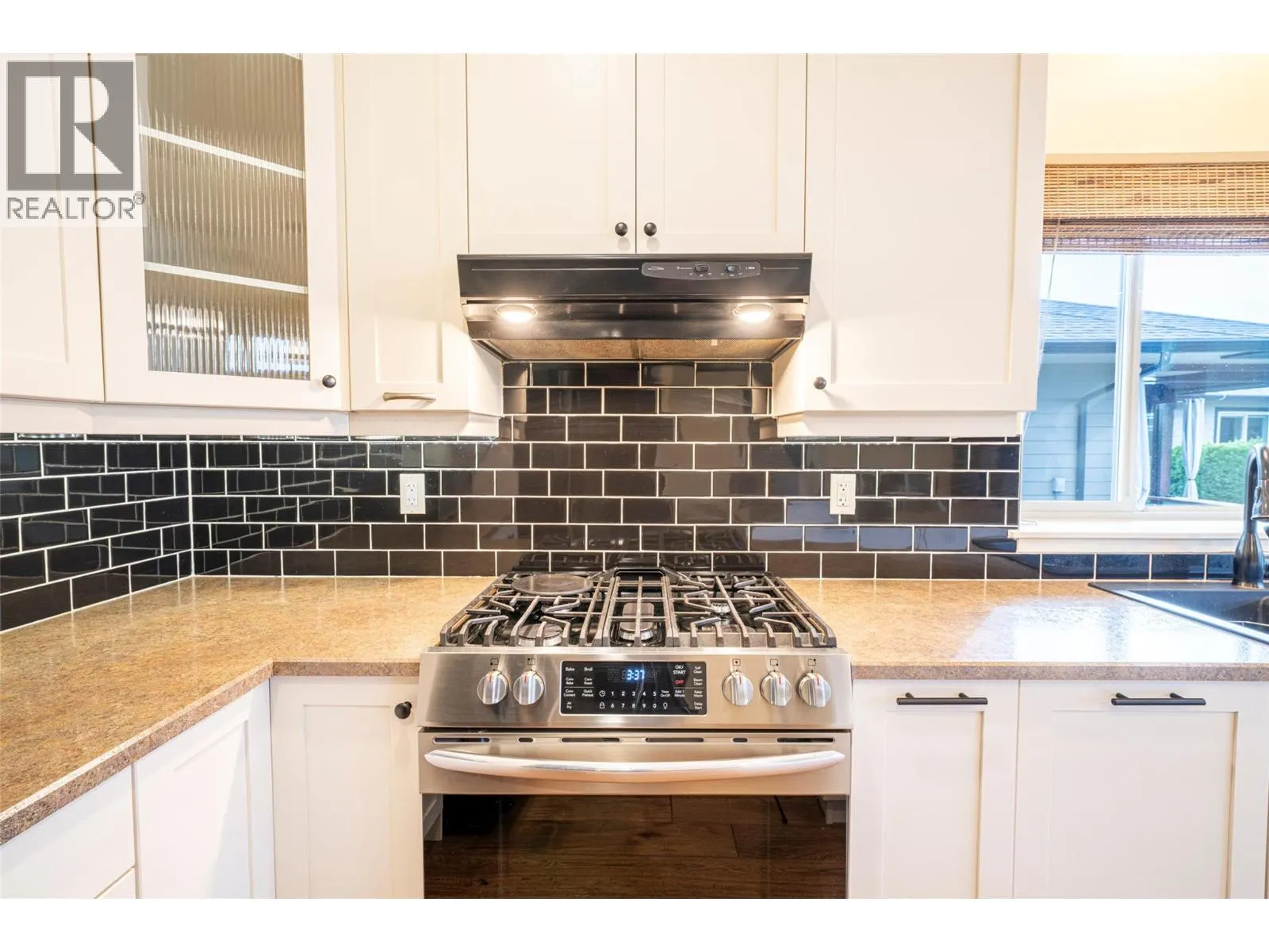 2444 York Avenue Unit# 32
