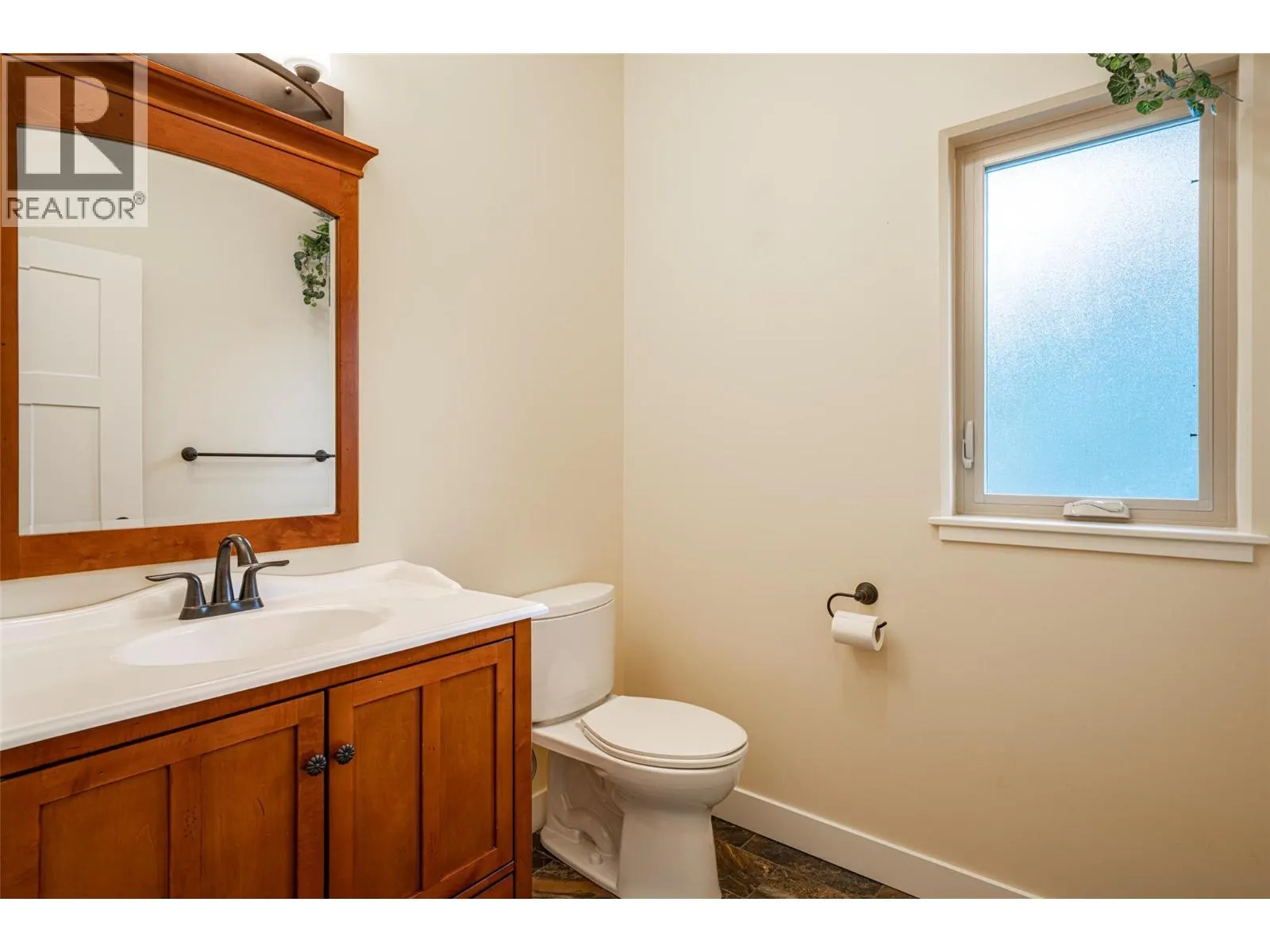 2444 York Avenue Unit# 32