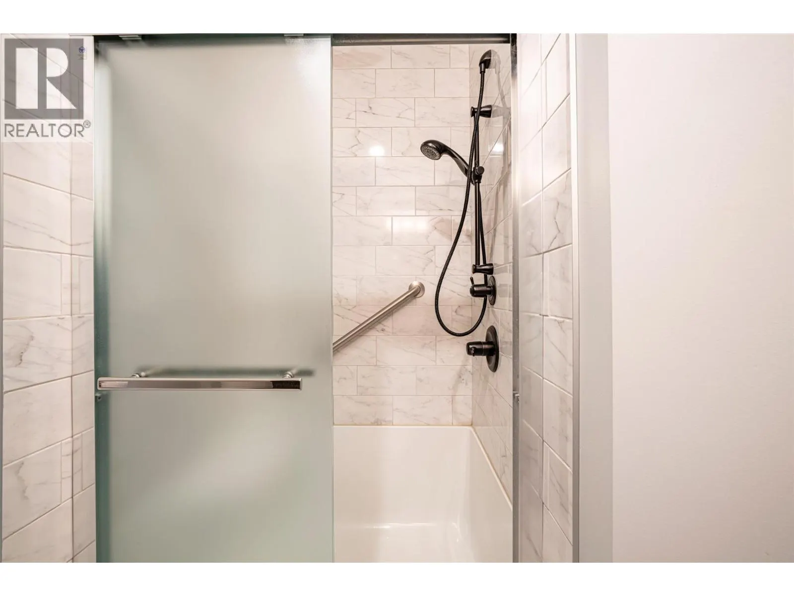 2444 York Avenue Unit# 32