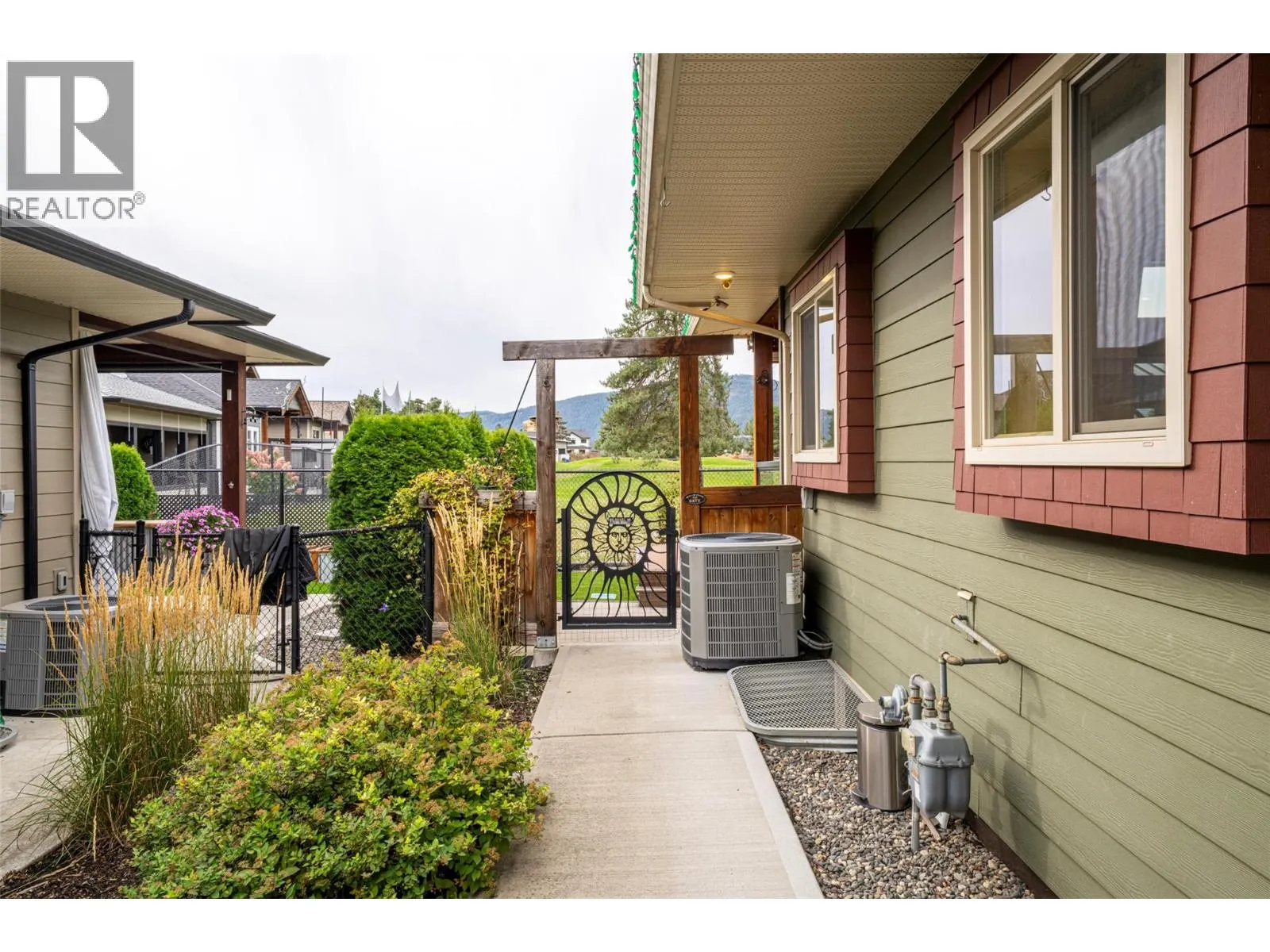 2444 York Avenue Unit# 32