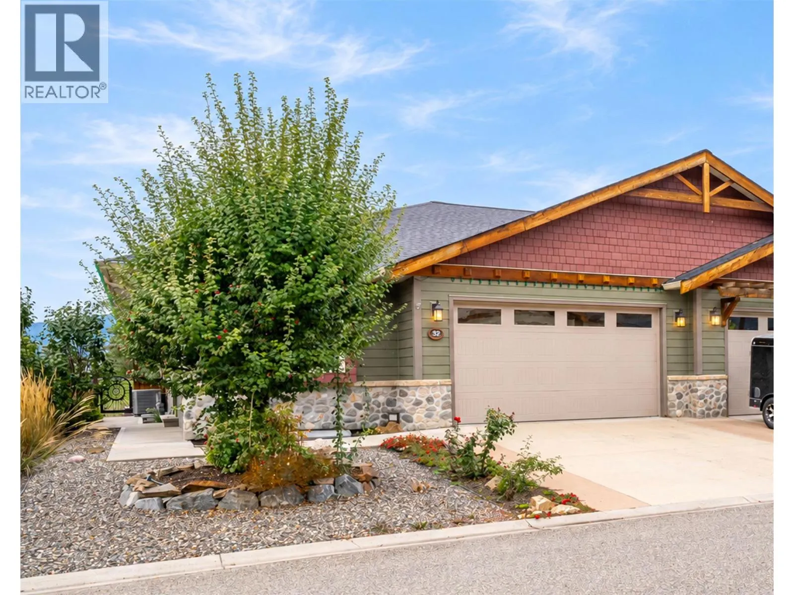 2444 York Avenue Unit# 32