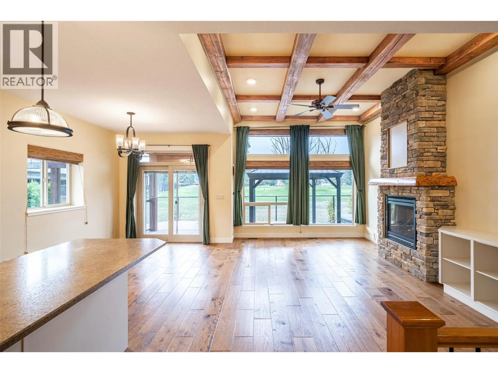 2444 York Avenue Unit# 32