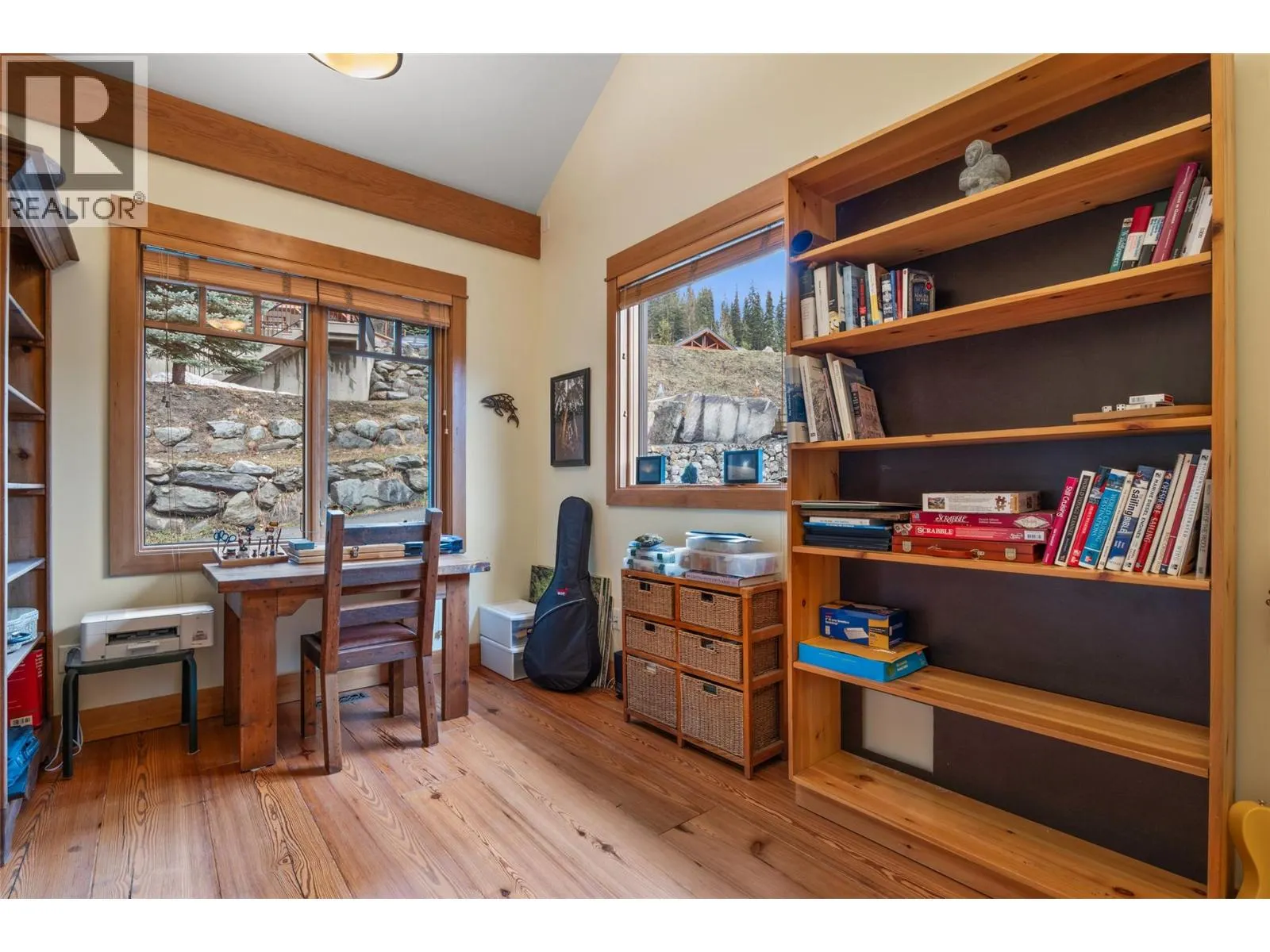 2217 Sunburst Drive
