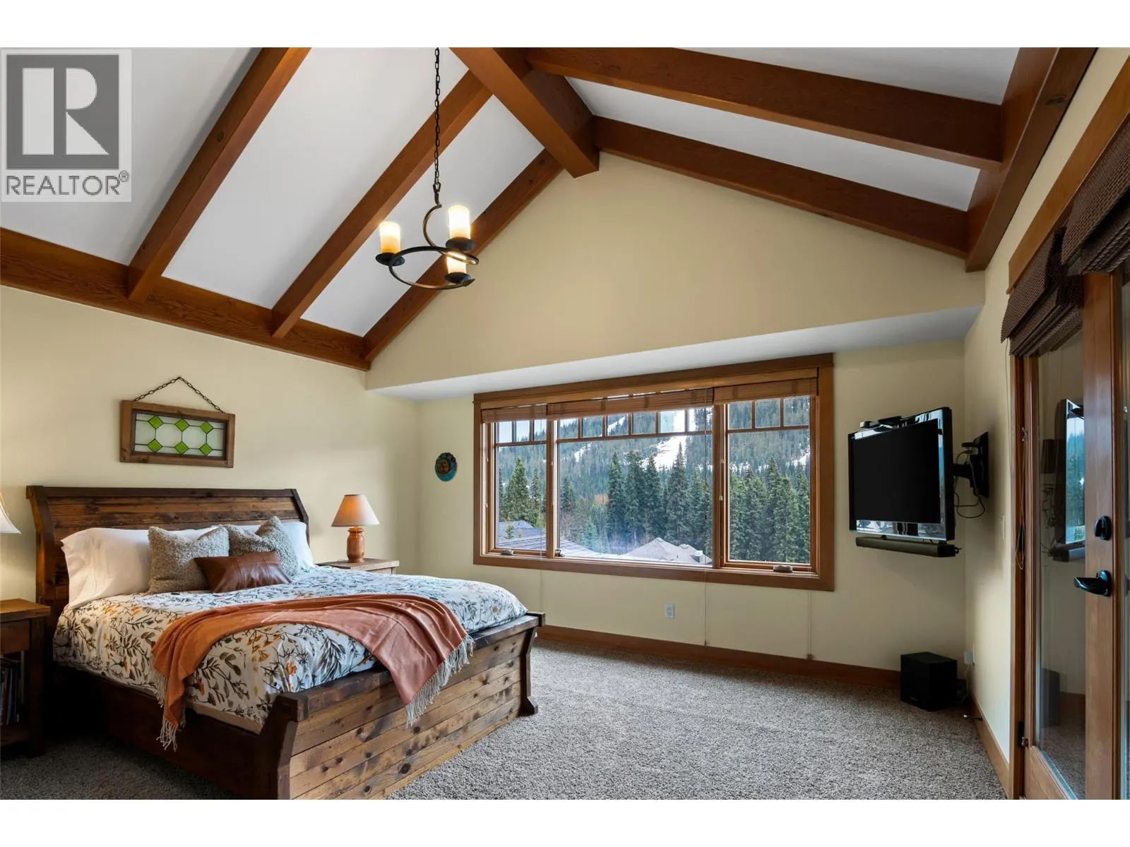2217 Sunburst Drive