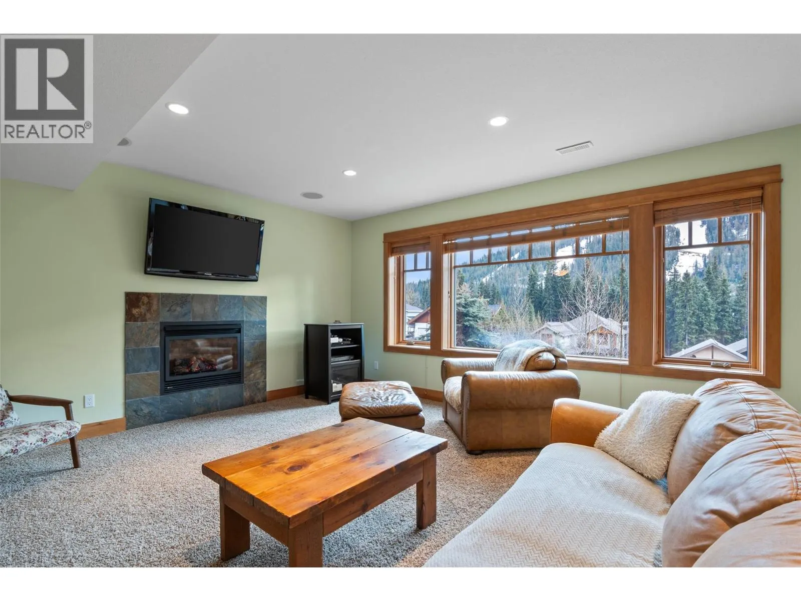2217 Sunburst Drive