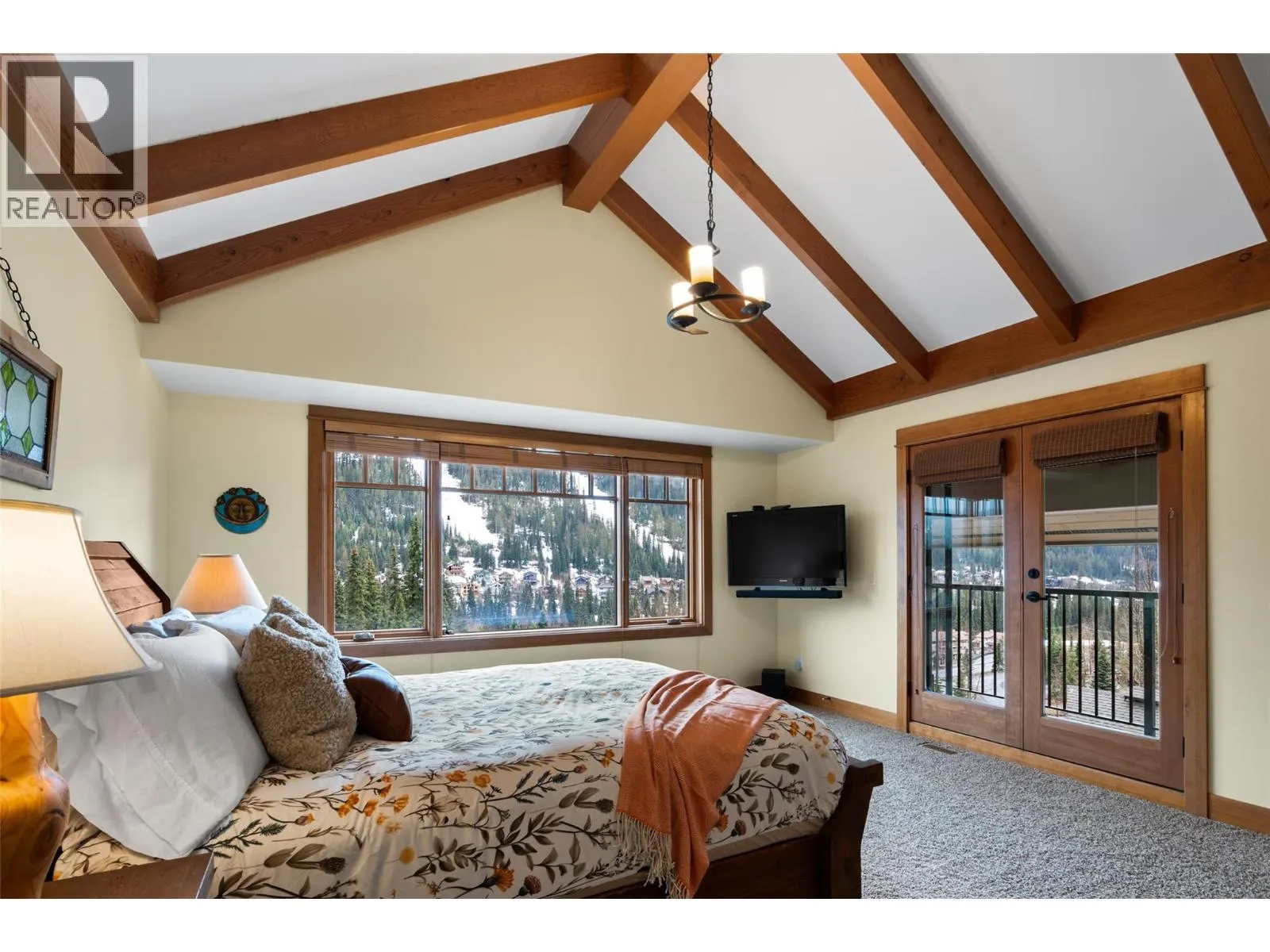 2217 Sunburst Drive