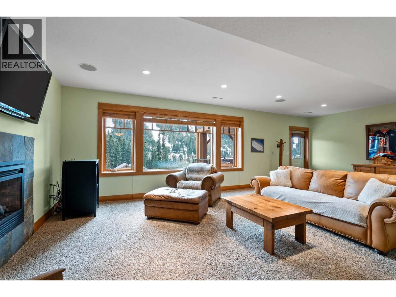 2217 Sunburst Drive