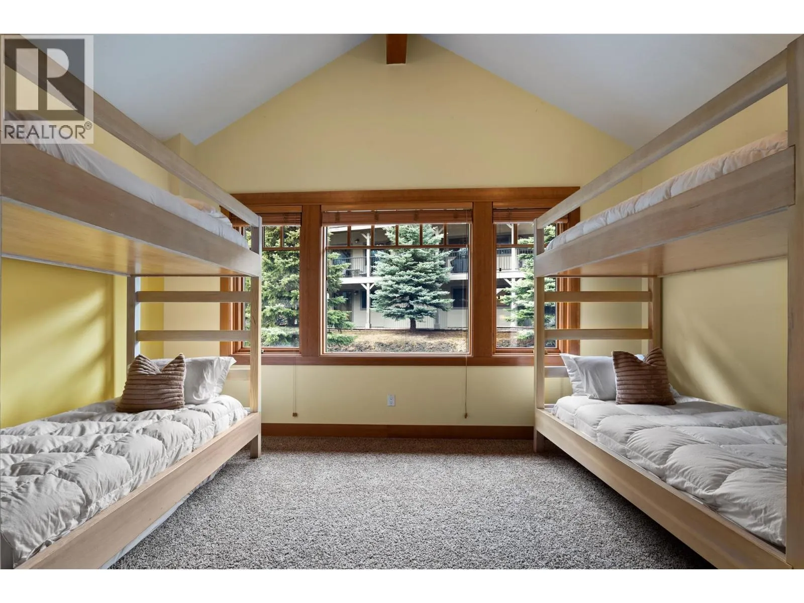 2217 Sunburst Drive