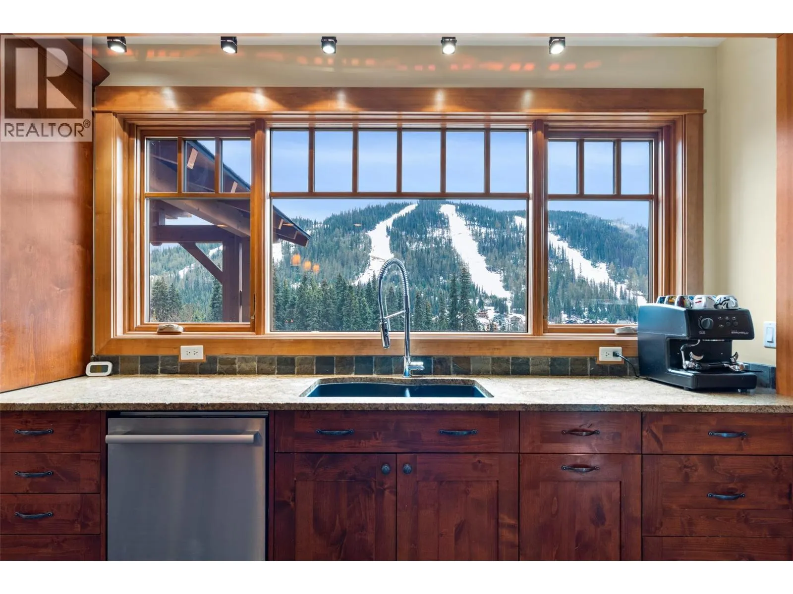 2217 Sunburst Drive