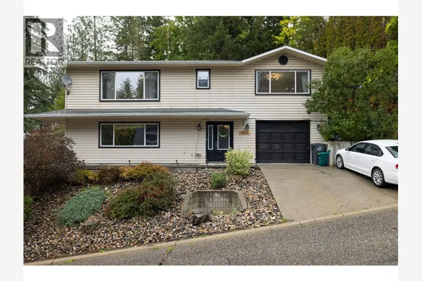 3945 Highland Park Crescent