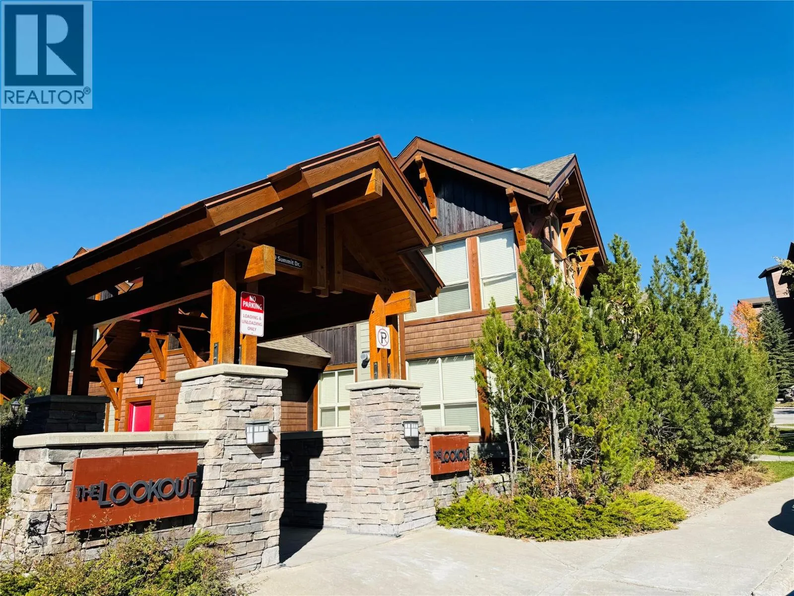 2049 SUMMIT Drive Unit# 215 D