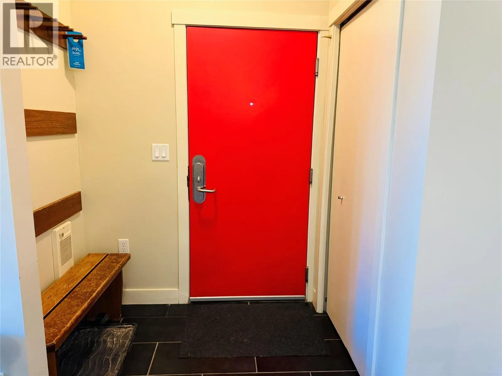 2049 SUMMIT Drive Unit# 215 D