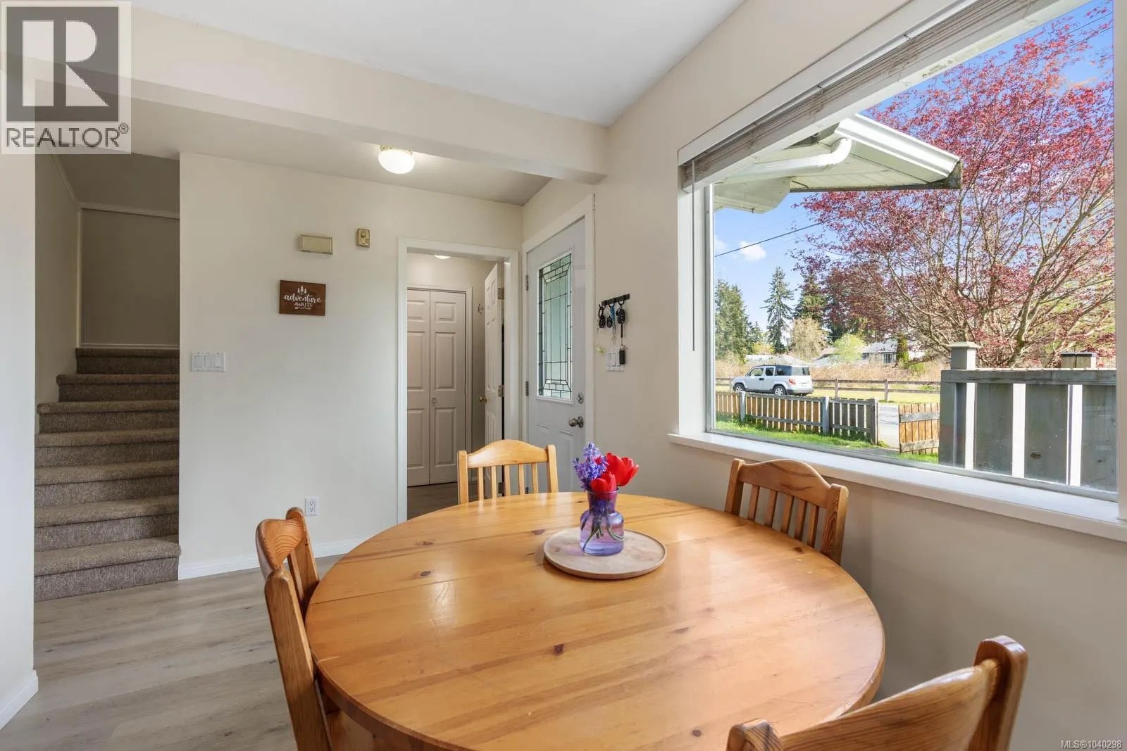 B 345 Menzies Ave