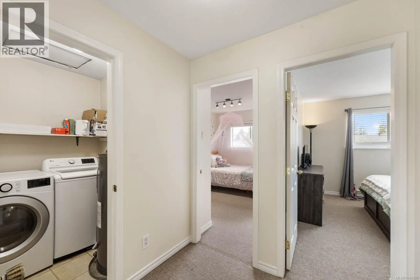 B 345 Menzies Ave