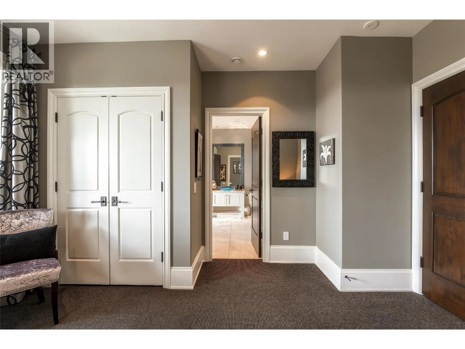 706 Highpointe Court