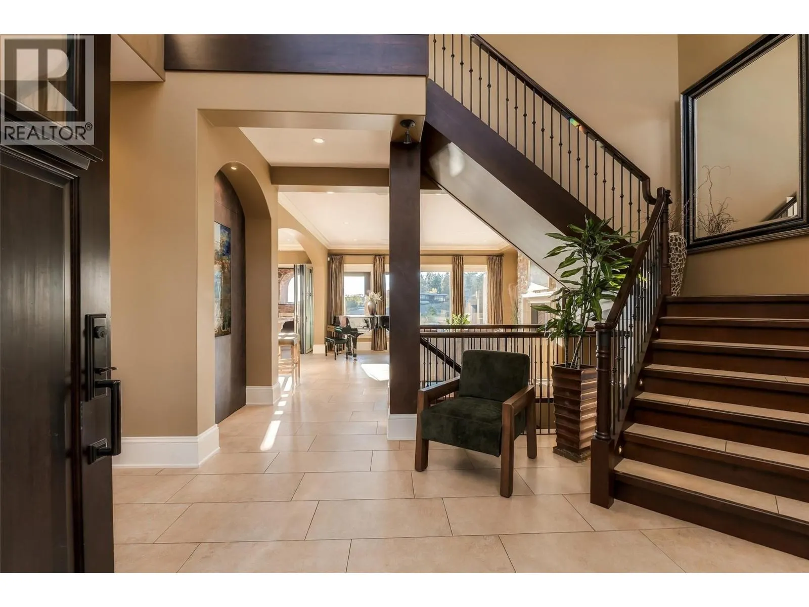 706 Highpointe Court