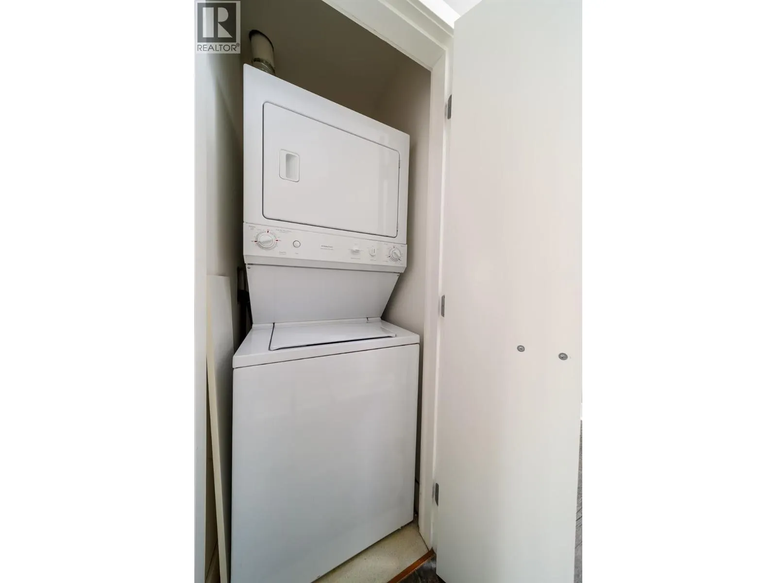 1289 Ellis Street Unit# 216