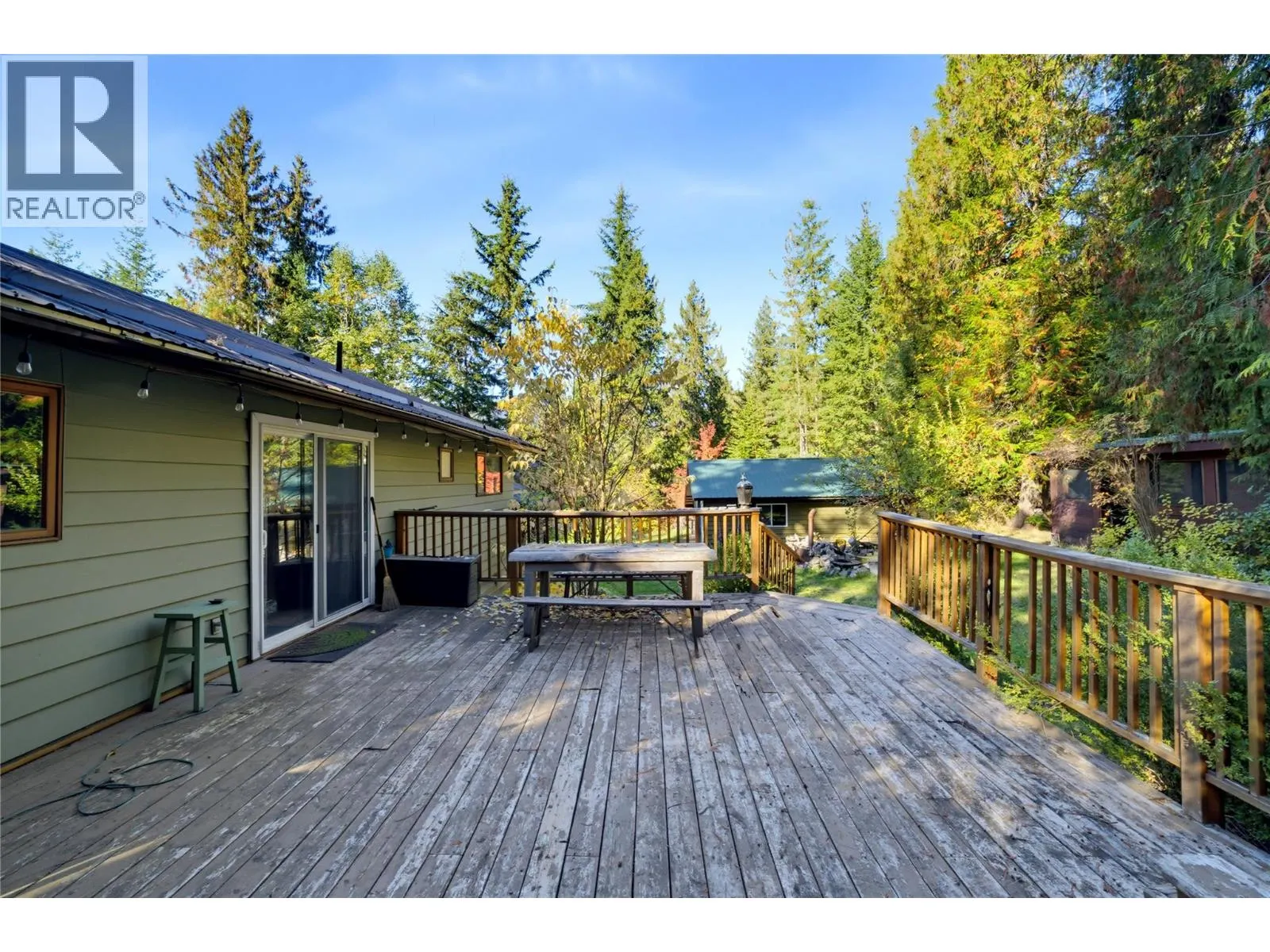 9020 Hummingbird Drive