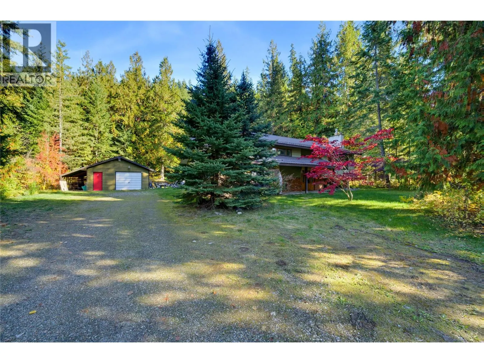 9020 Hummingbird Drive