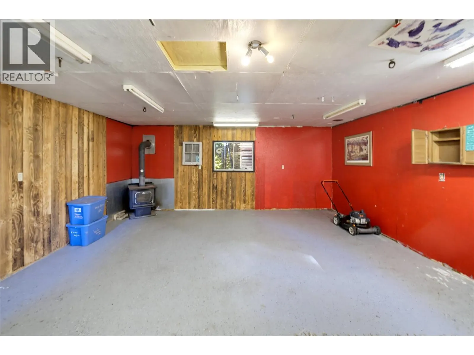 9020 Hummingbird Drive