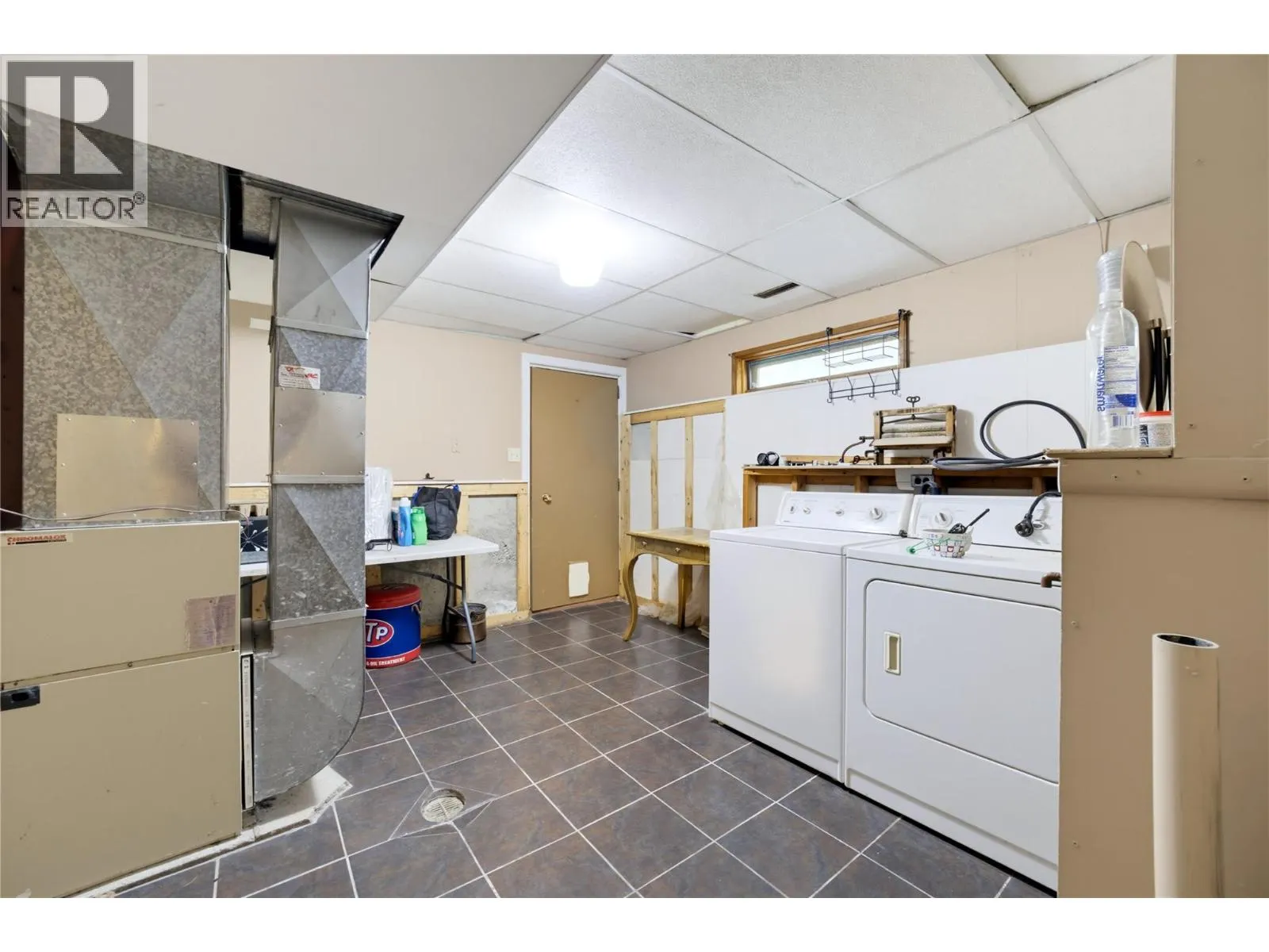 9020 Hummingbird Drive
