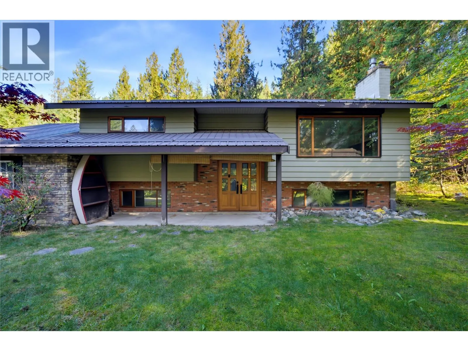 9020 Hummingbird Drive