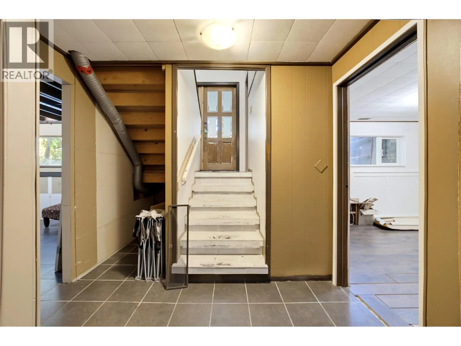 9020 Hummingbird Drive