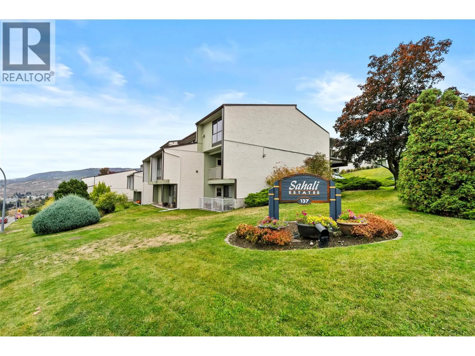 137 McGill Road Unit# 75