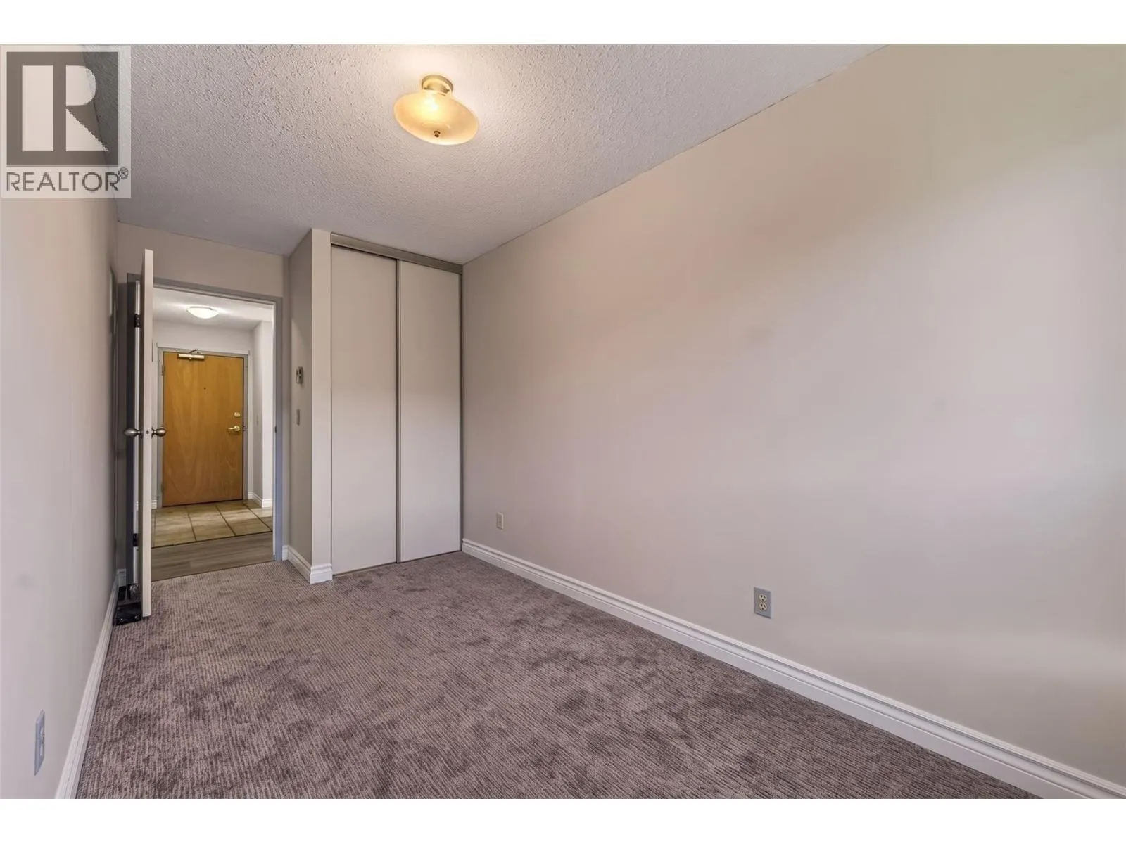 150 Skaha Place Unit# 413