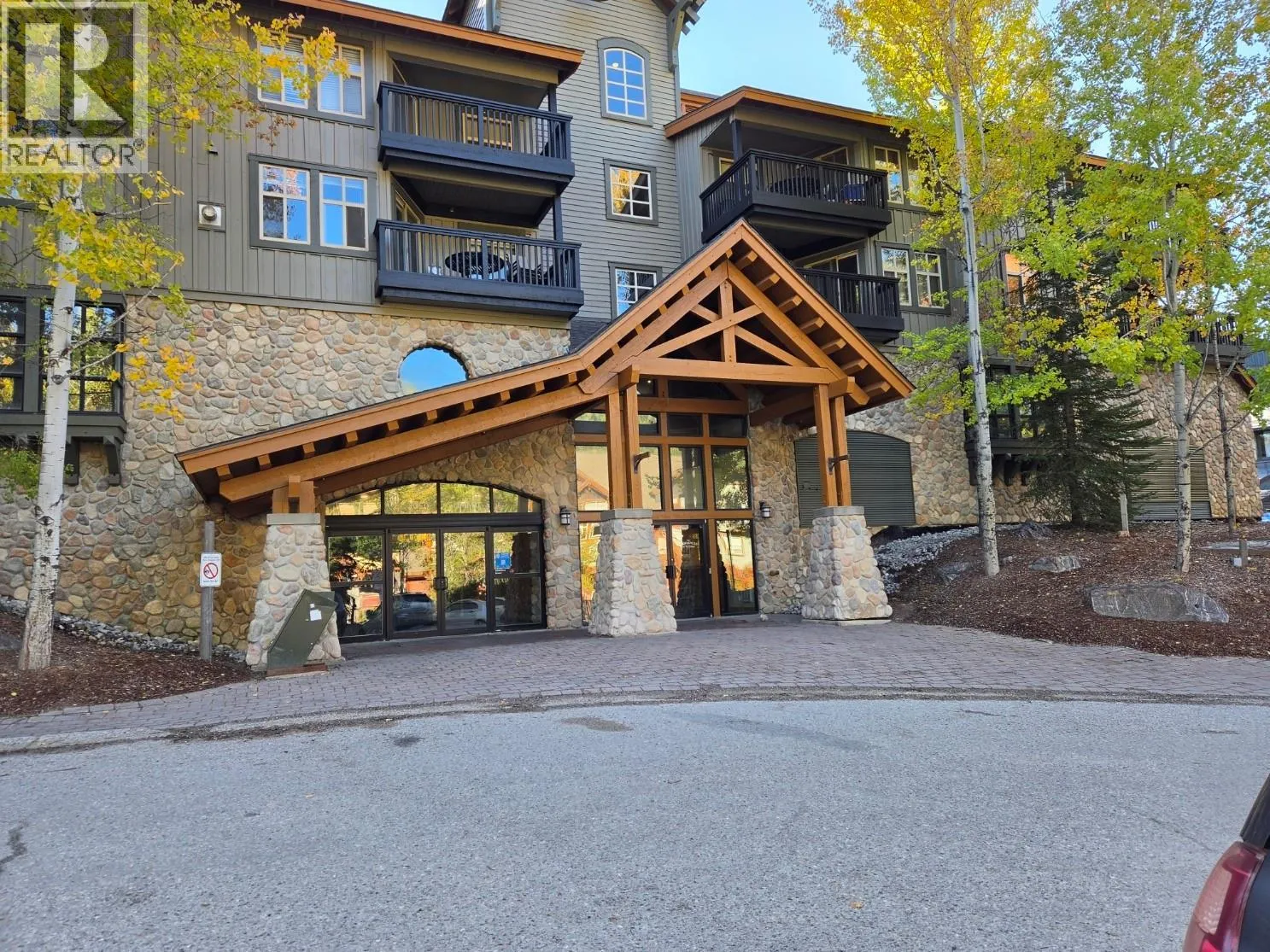 2050 Summit Drive Unit# 303