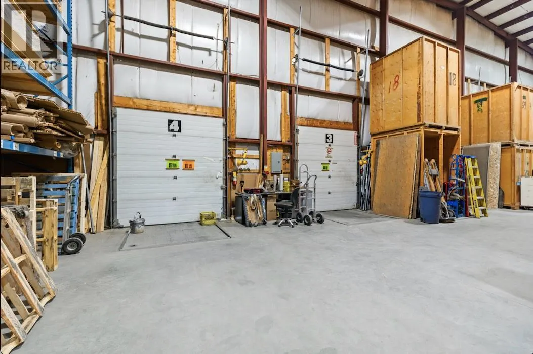 661 Athabasca Street W
