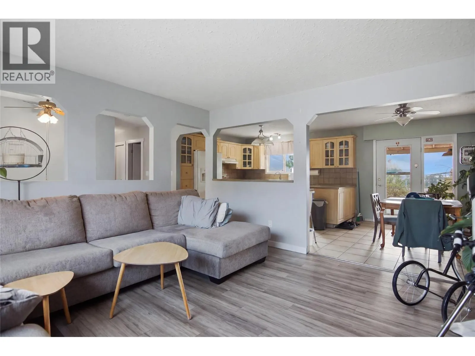 815 KAMBIA Crescent