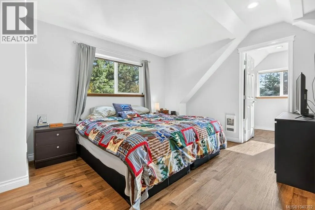 70 Islewood Dr