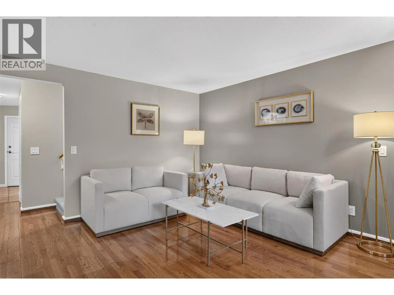 1853 Edgehill Avenue Unit# 10