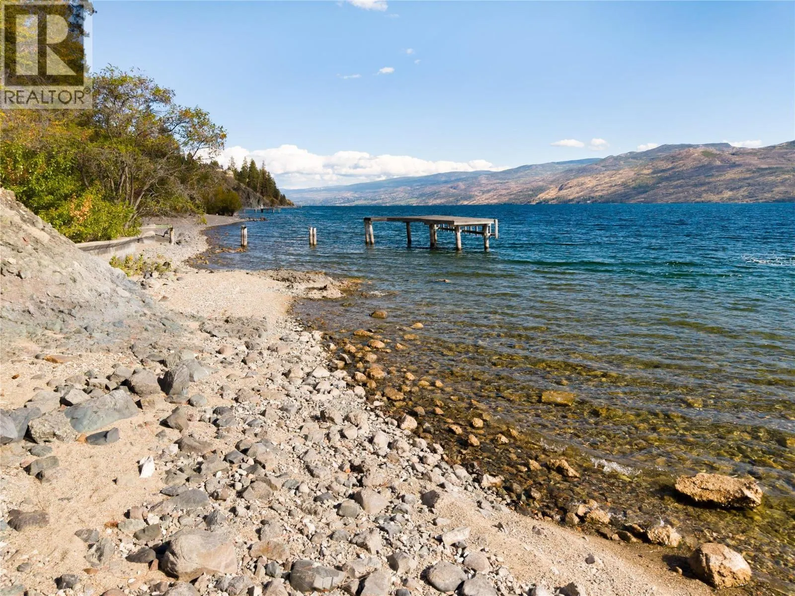 5181 Robinson Lane