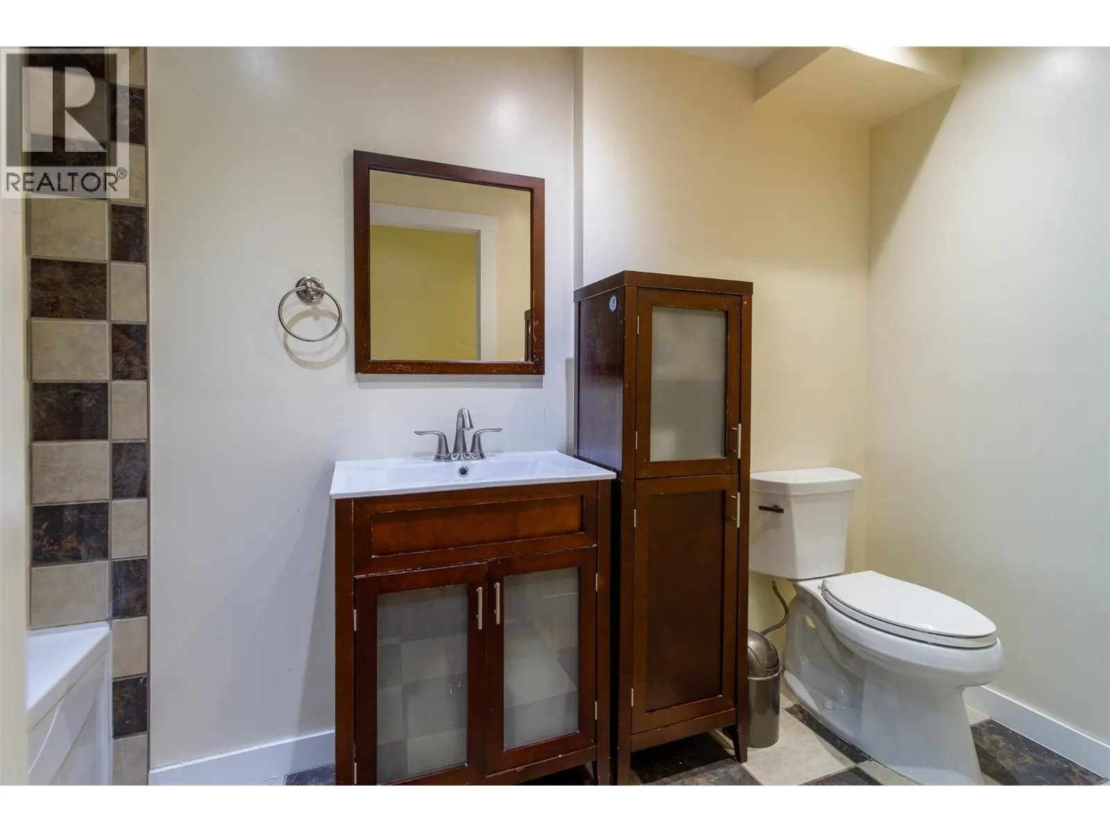 1207 PINYON Road