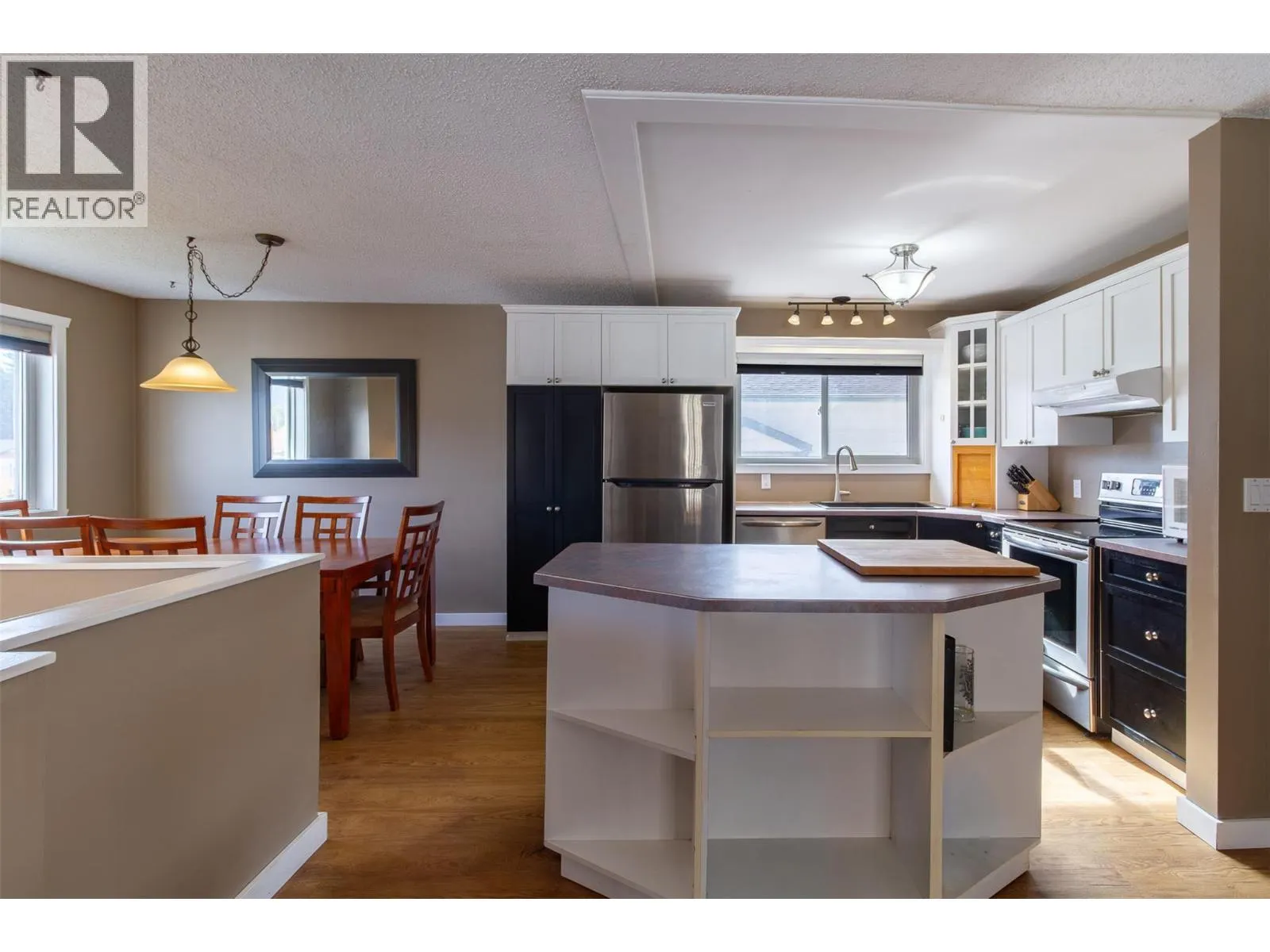 1207 PINYON Road