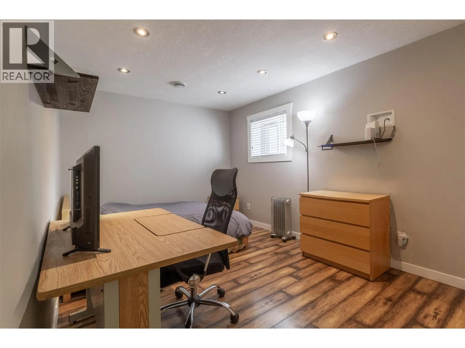 1207 PINYON Road
