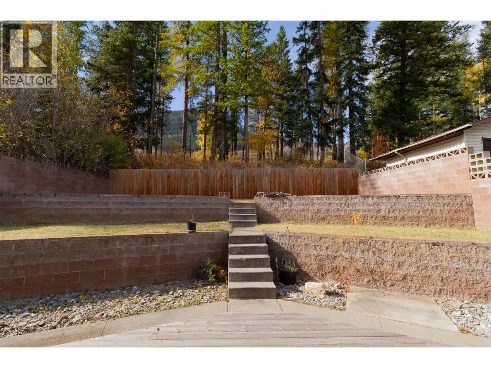 1207 PINYON Road