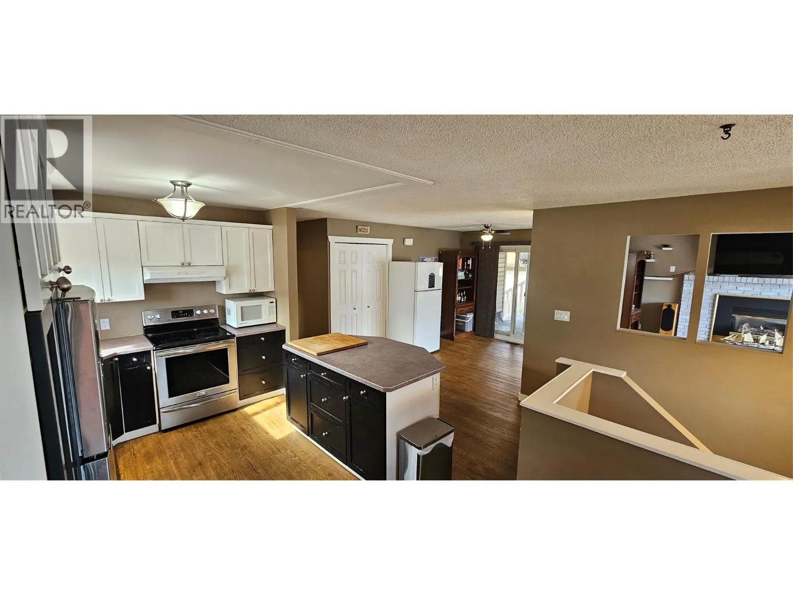 1207 PINYON Road