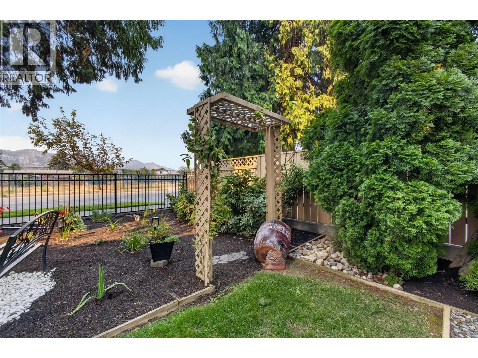 1229 Bernard Avenue Unit# 102