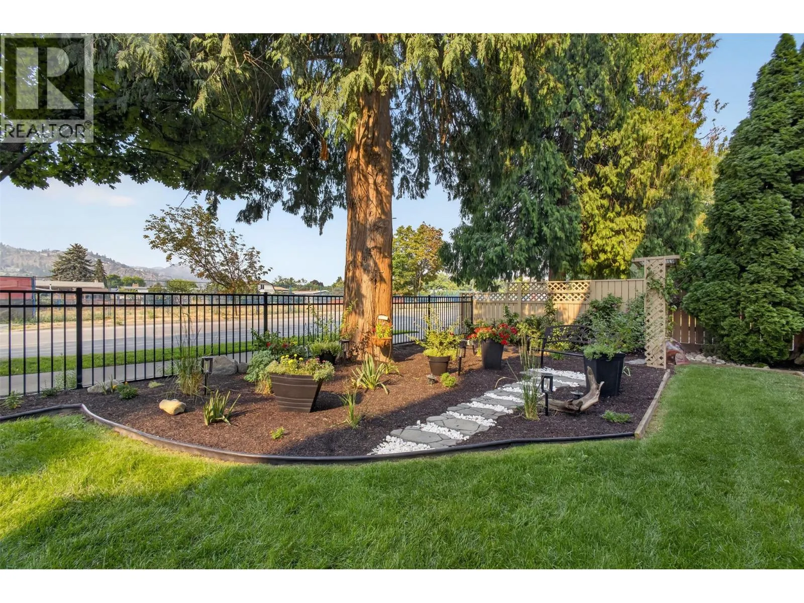 1229 Bernard Avenue Unit# 102