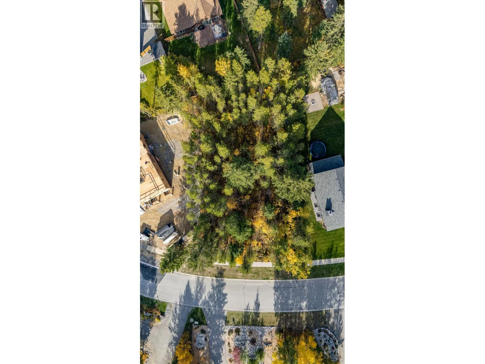 1520 Quartz Crescent