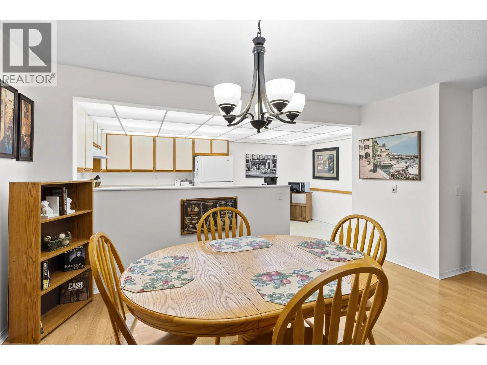 1045 Sutherland Avenue Unit# 214