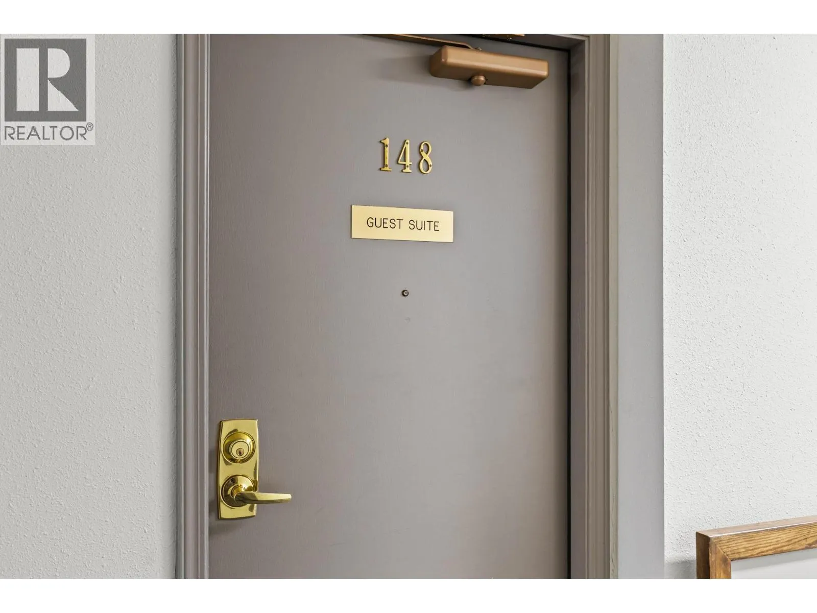 1045 Sutherland Avenue Unit# 214