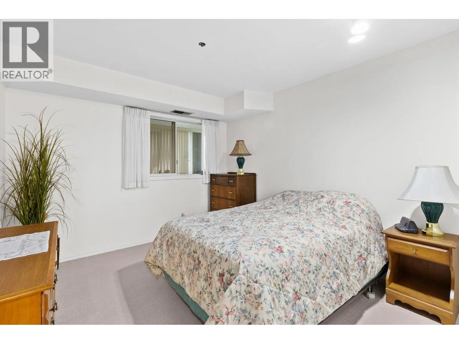 1045 Sutherland Avenue Unit# 214