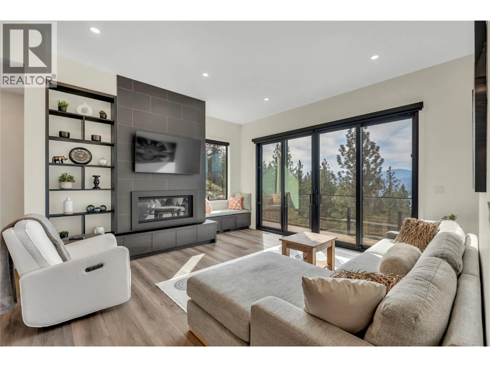 3331 Evergreen Drive Unit# 117
