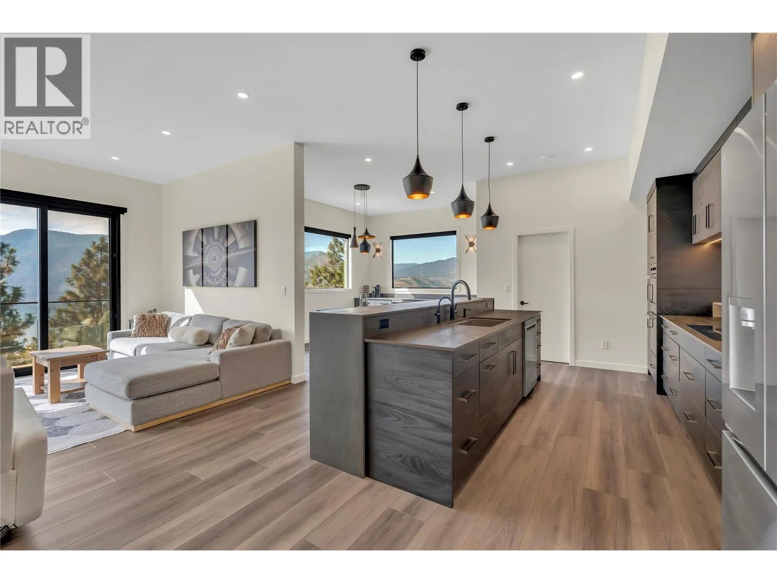 3331 Evergreen Drive Unit# 117