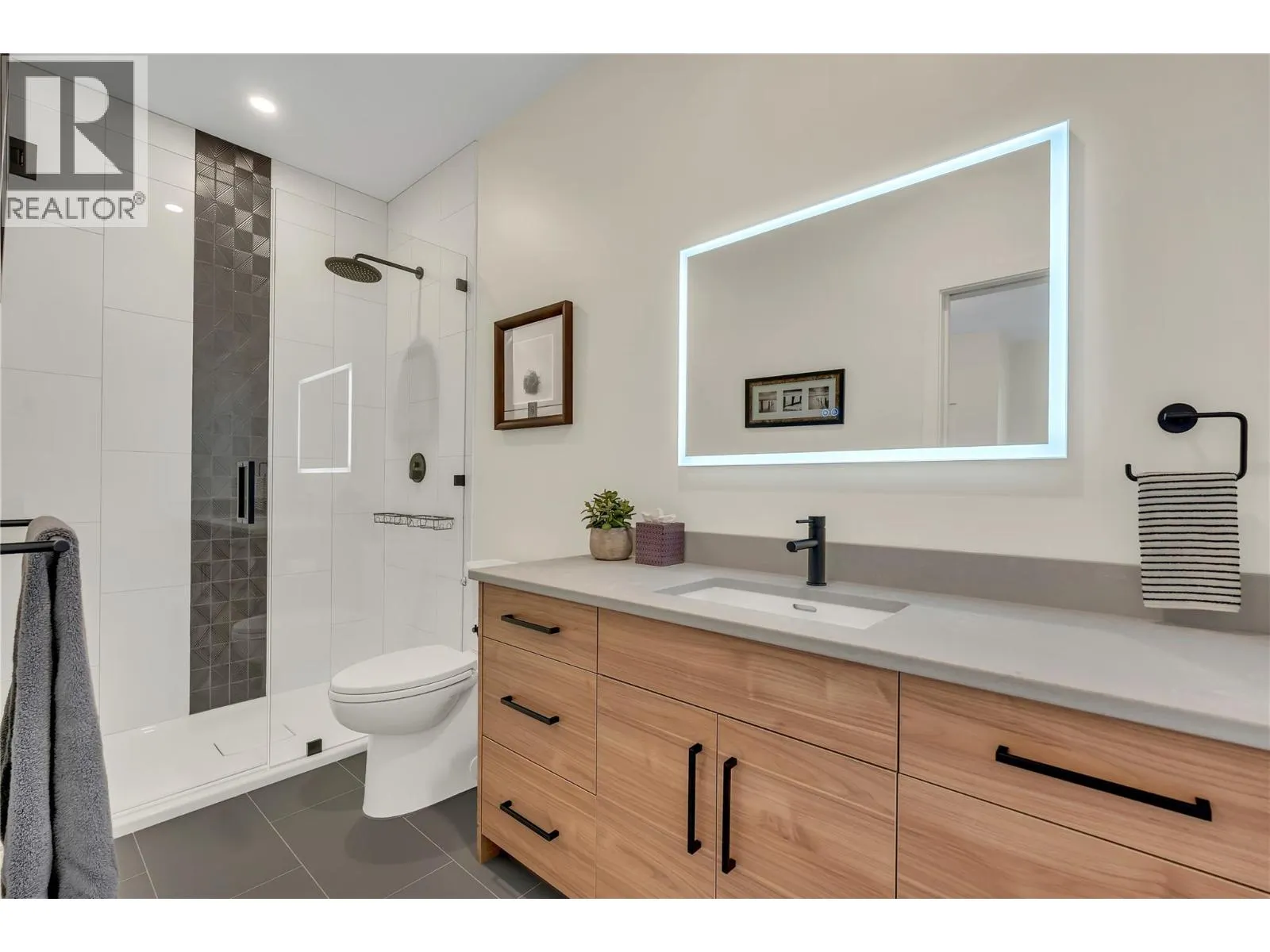 3331 Evergreen Drive Unit# 117